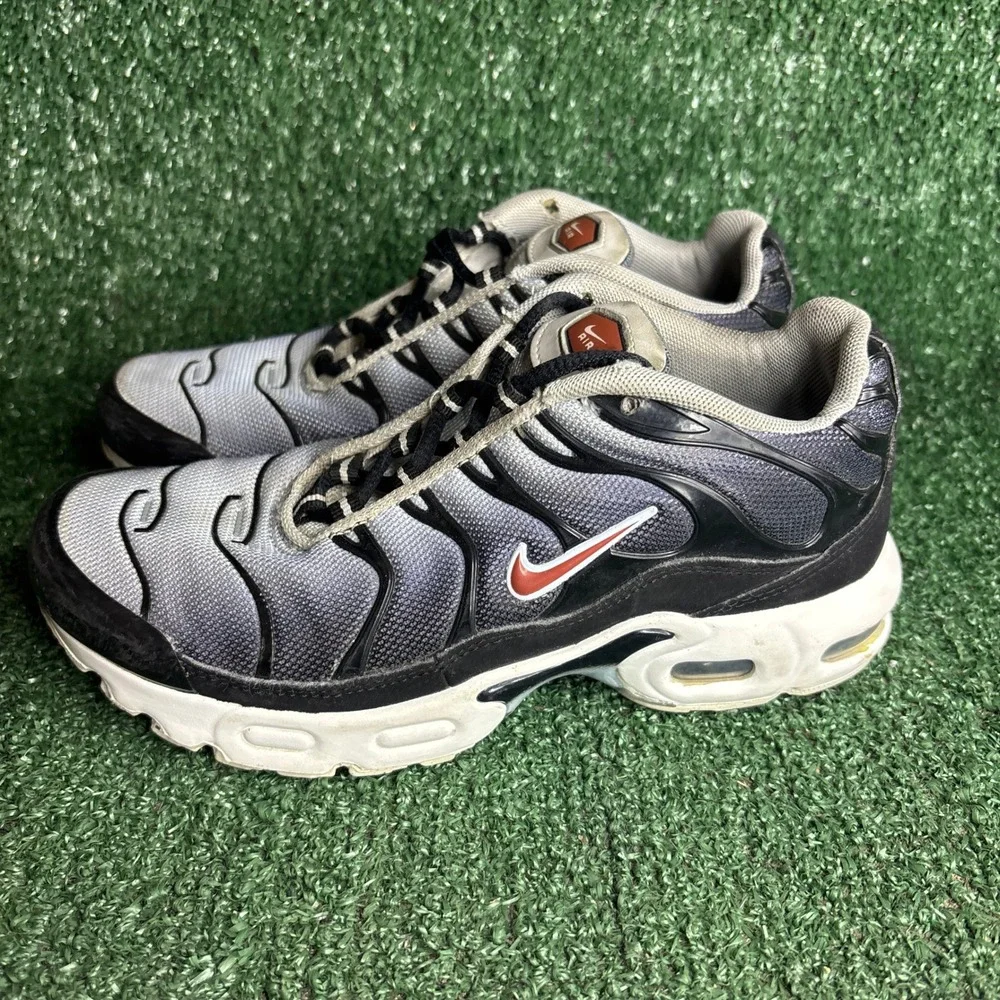Nike Air Max Plus GS CD0610-023 Sporty Tuned Air Sneakers Grey Black Youth Sz 3Y